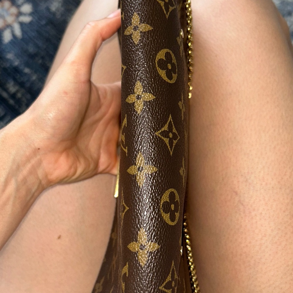 Brown and Gold Chain Shoulder Bag - Picture 10 of 11